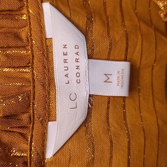 🌟Lauren Conrad blouse🌟 - Picture 3 of 3